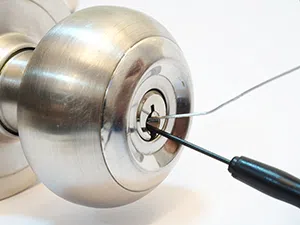 Bristol CT Locksmith Store Bristol, CT 860-269-5545 - key-making